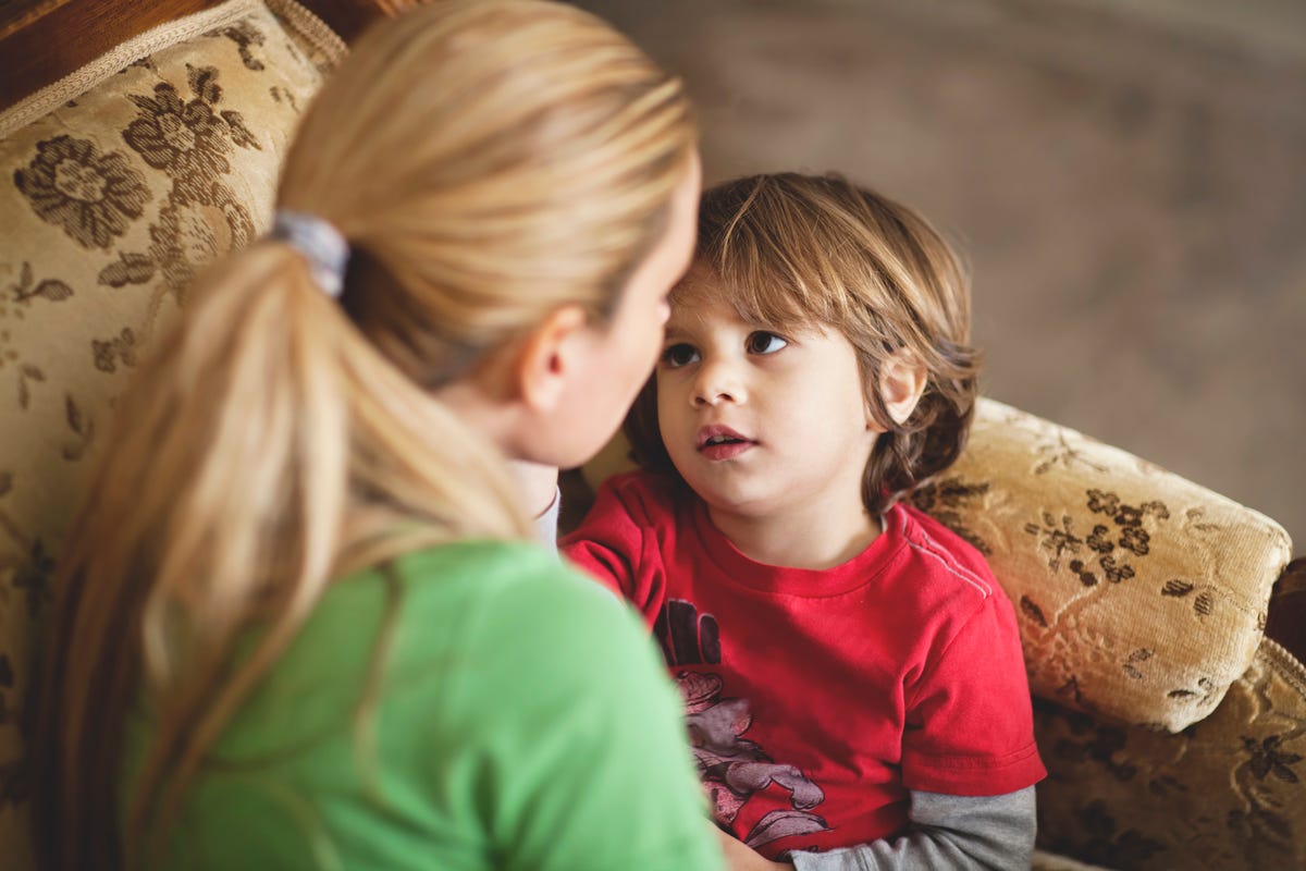 Mamme lavoratrici e bambini che tornano a scuola: supporti e consigli