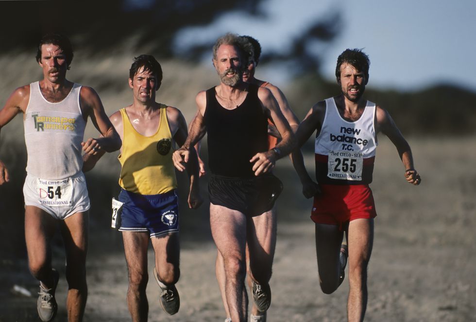 marin county, ca    july 1983  bruce dern in black, garry bjorklund 225, and other runners compete in the cielo sea race during the making of the movie on the edge filmed in july 1983 in marin county, california photo by david madisongetty images