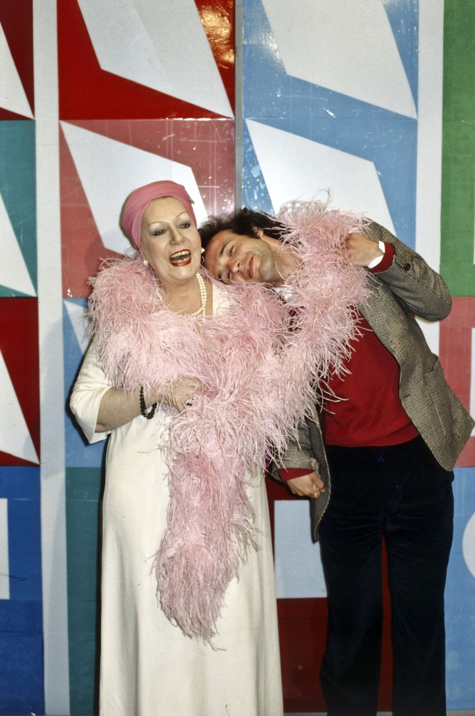 Roberto Benigni and Wanda Osiris on the set of the variety show Ieri e oggi