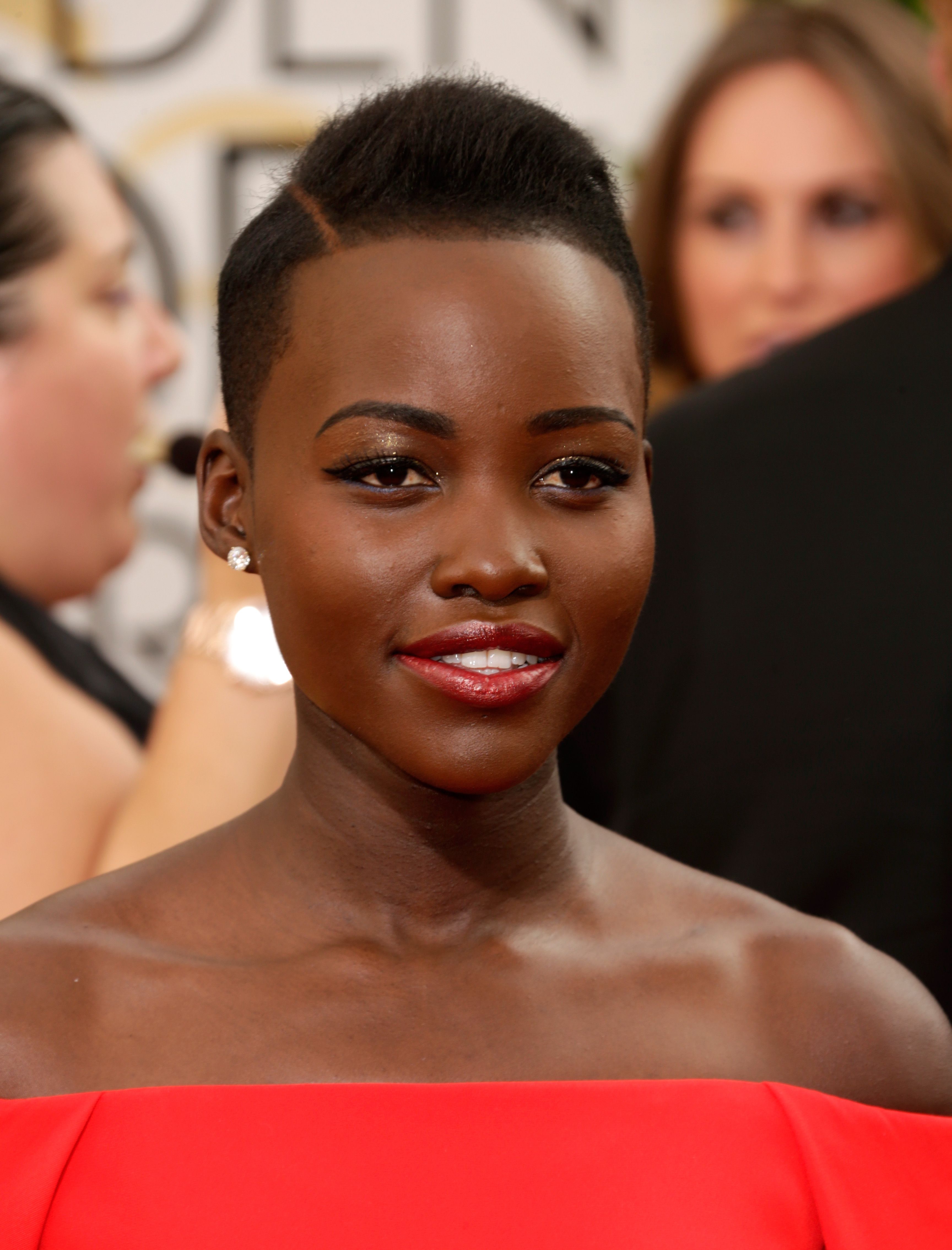 The Lob Hairstyles On The 2023 Golden Globes Red Carpet Will Convince You  To Go Short