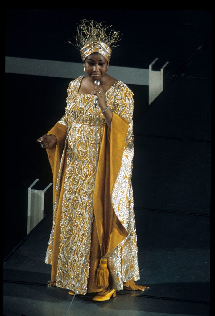 Fashion, Fashion design, Yellow, Costume design, Dress, Formal wear, Event, Performance, Costume, Haute couture, 
