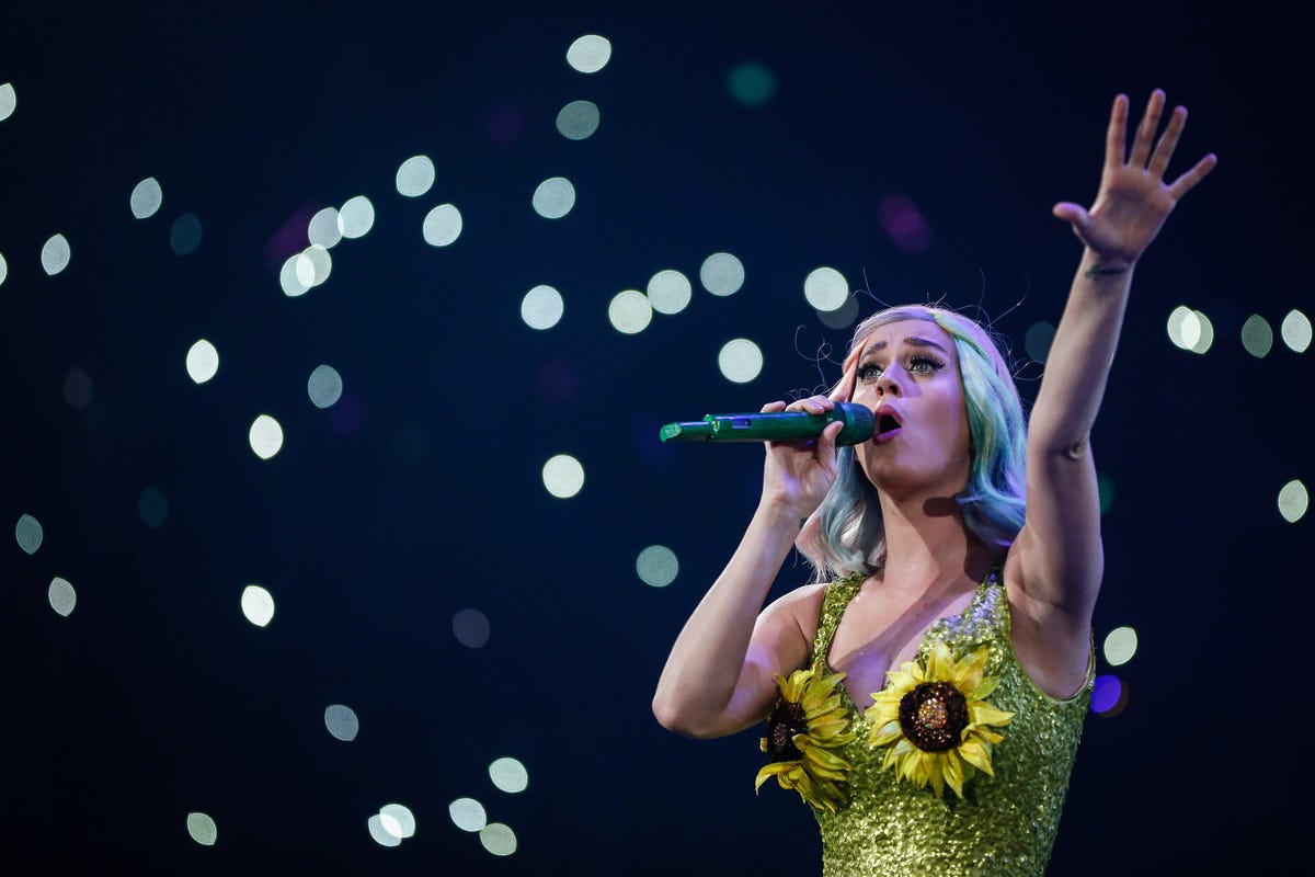 Katy Perry Reportedly Banned from China Because of Her 2015 Sunflower ...