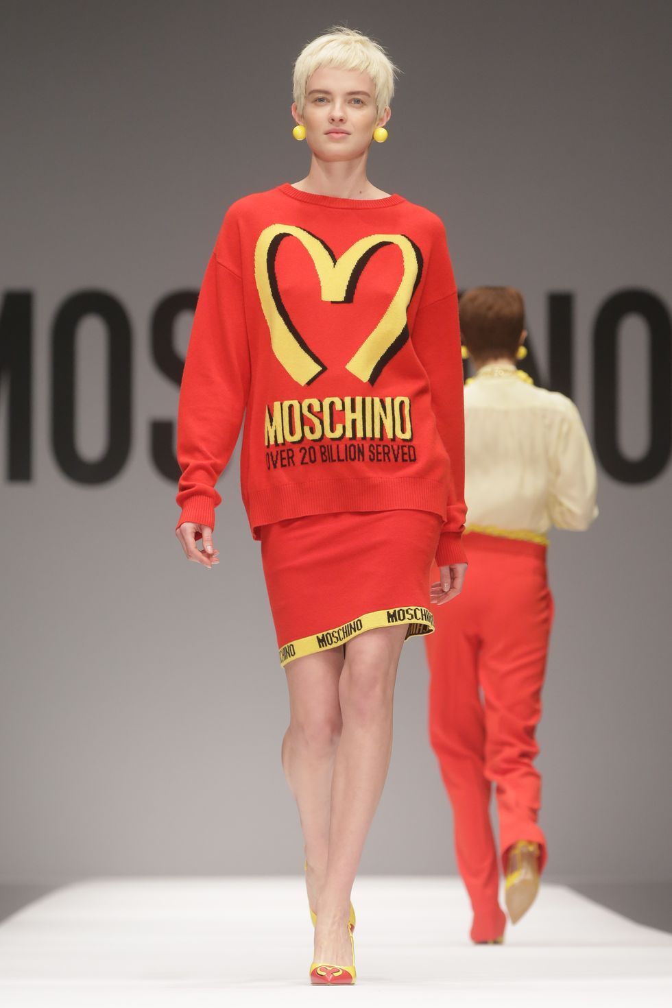 milan, italy february 20 a model walks the runway during moschino show as part of milan fashion week womenswear autumnwinter 2014 on february 20, 2014 in milan, italy photo by victor boykowireimage
