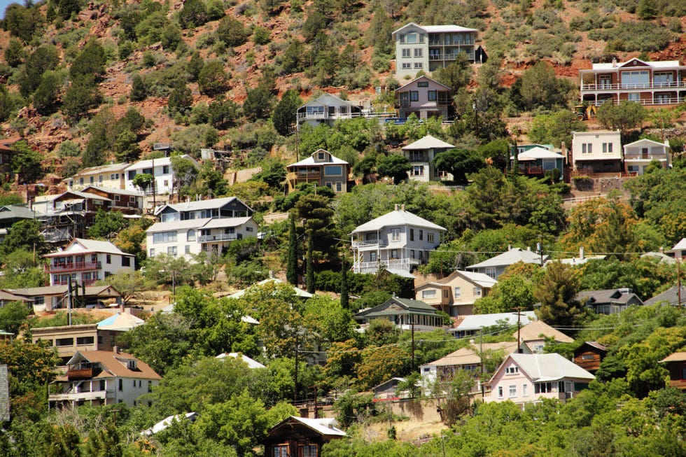 view of the town of jerome, arizona united states according to 2006 census bureau estimates, the population of the town is 353 the presence of silver and copper has been known in the area around what is now jerome since the spanish colonial era when arizona was part of new spain