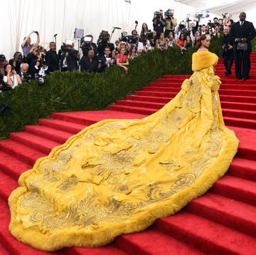 rihanna arrives at the 2015 metropolitan museum of arts costume institute gala benefit in honor of the museums latest exhibit china through the looking glass may 4, 2015 in new york afp photo timothy a clary photo credit should read timothy a claryafp via getty images