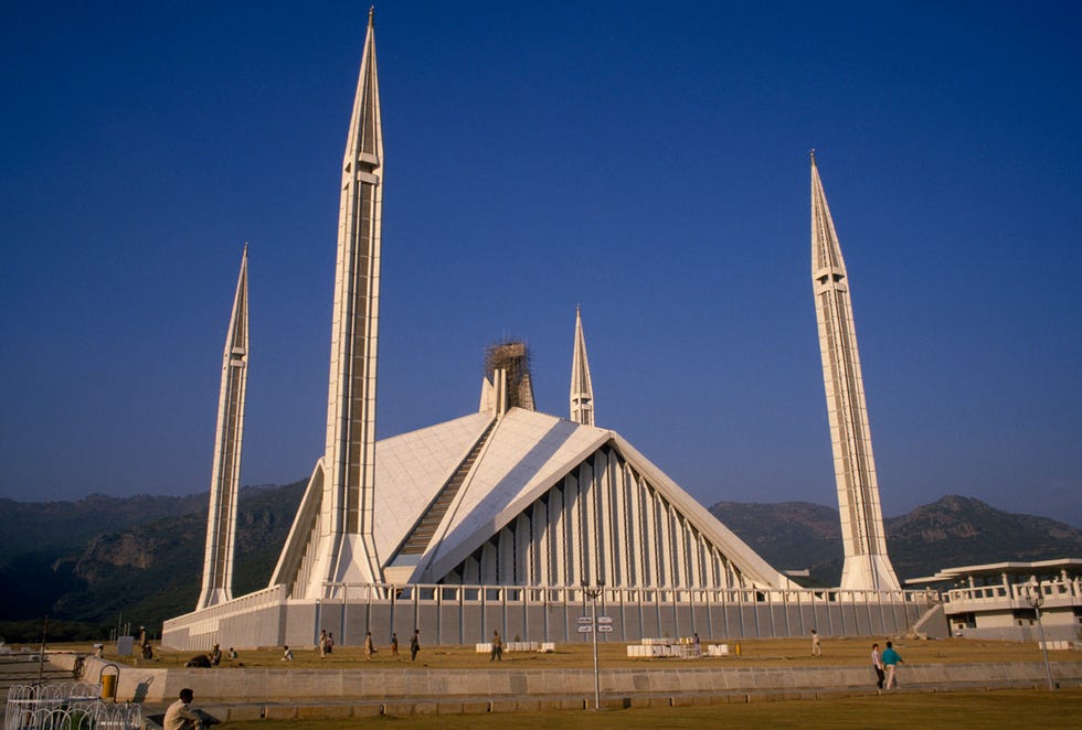 Landmark, Place of worship, Mosque, Architecture, Spire, Building, Steeple, Sky, Khanqah, National historic landmark, 