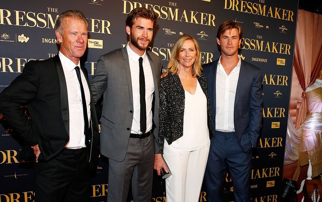 Chris Hemsworth Father - Liam Hemsworth Shares Instagram Photo of His Fit  Parents