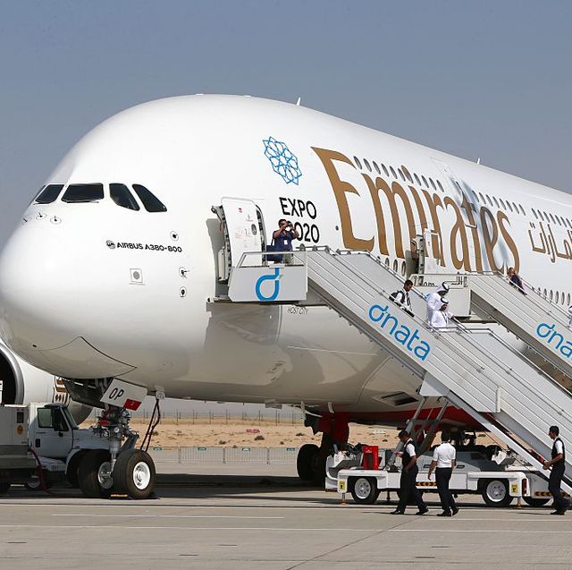 Airline, Air travel, Airliner, Airplane, Wide-body aircraft, Aviation, Aircraft, Aerospace engineering, Vehicle, Airbus a380, 