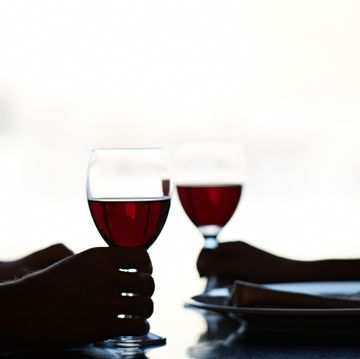 Red, Wine glass, Alcohol, Red wine, Stemware, Drink, Glass, Drinkware, Wine, Alcoholic beverage, 