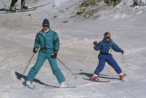 Skier, Ski, Skiing, Snow, Winter sport, Ski Equipment, Outdoor recreation, Recreation, Ski binding, Cross-country skier, 