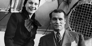 new york, united states   1951 sir laurence olivier and his wife vivien leigh arriving in new york abroad the liner rms mauretania, 1951 in new york, united states photo by keystone francegamma rapho via getty images