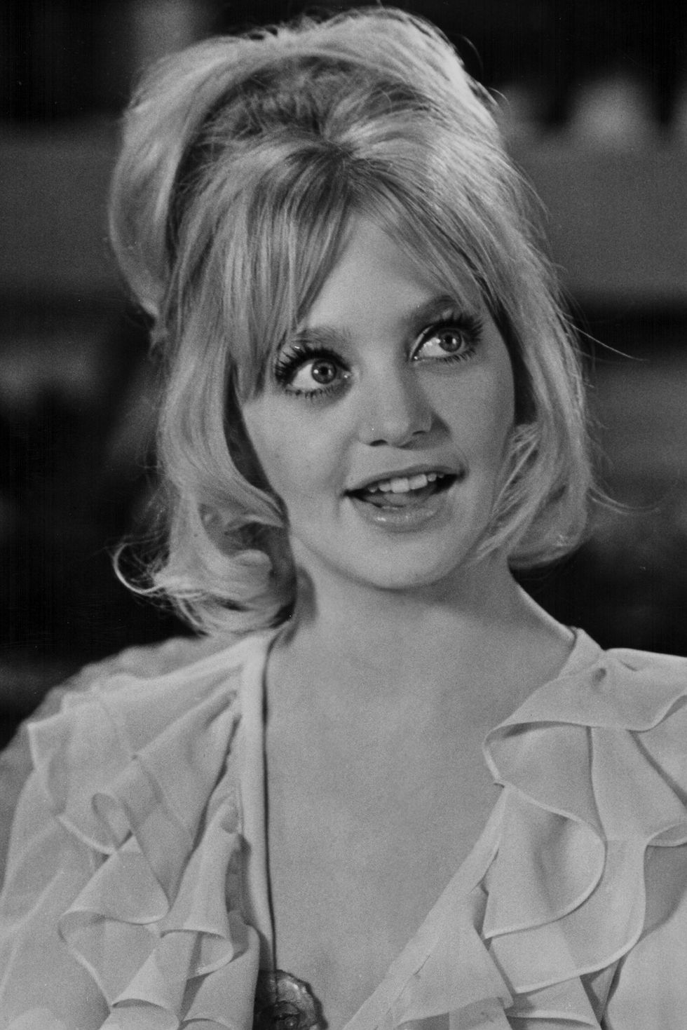 portrait of actress goldie hawn, 1975 photo by authenticated newsmoviepixgetty images