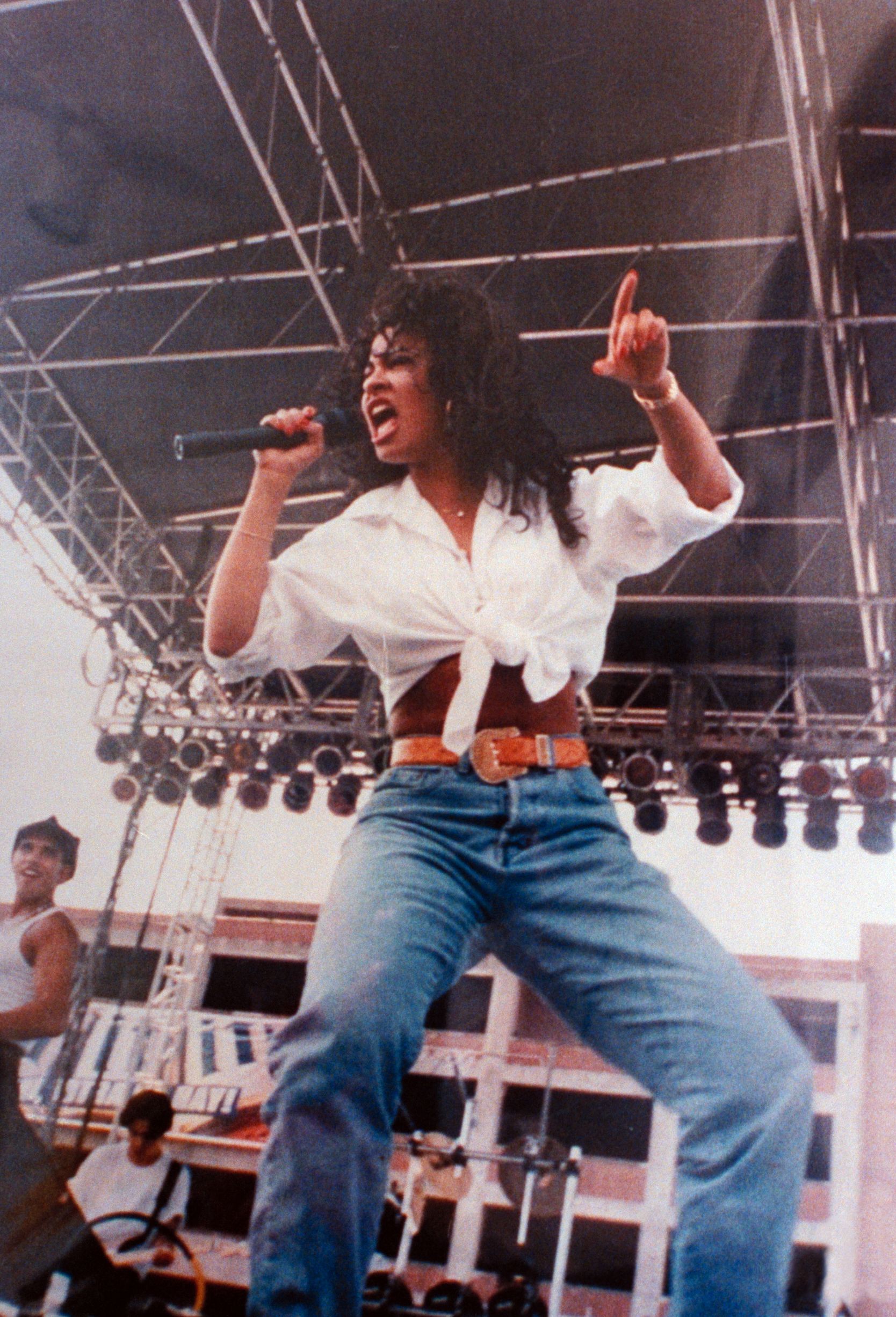 How Yolanda Saldívar's Obsession With Selena Turned Deadly