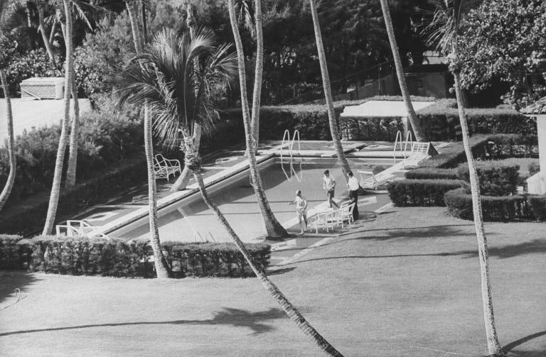 See Inside JFK’s Palm Beach Vacation Home - Kennedy Winter White House ...