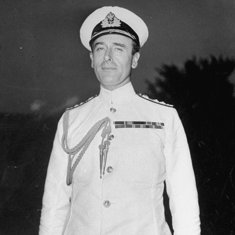 Blandet kronblad Breddegrad Who Was Uncle Dickie in 'The Crown'? - Lord Mountbatten's Death Facts