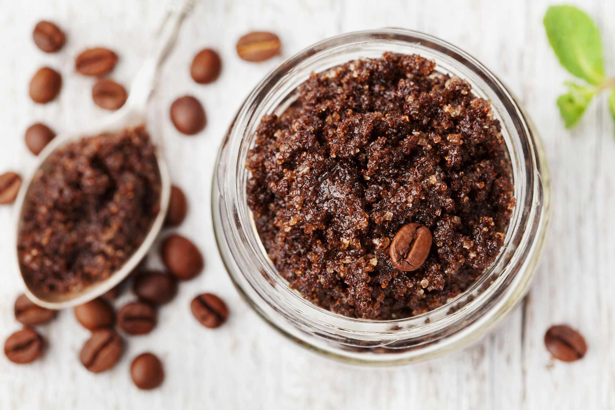 How to Make a DIY Coffee Face Scrub image pic