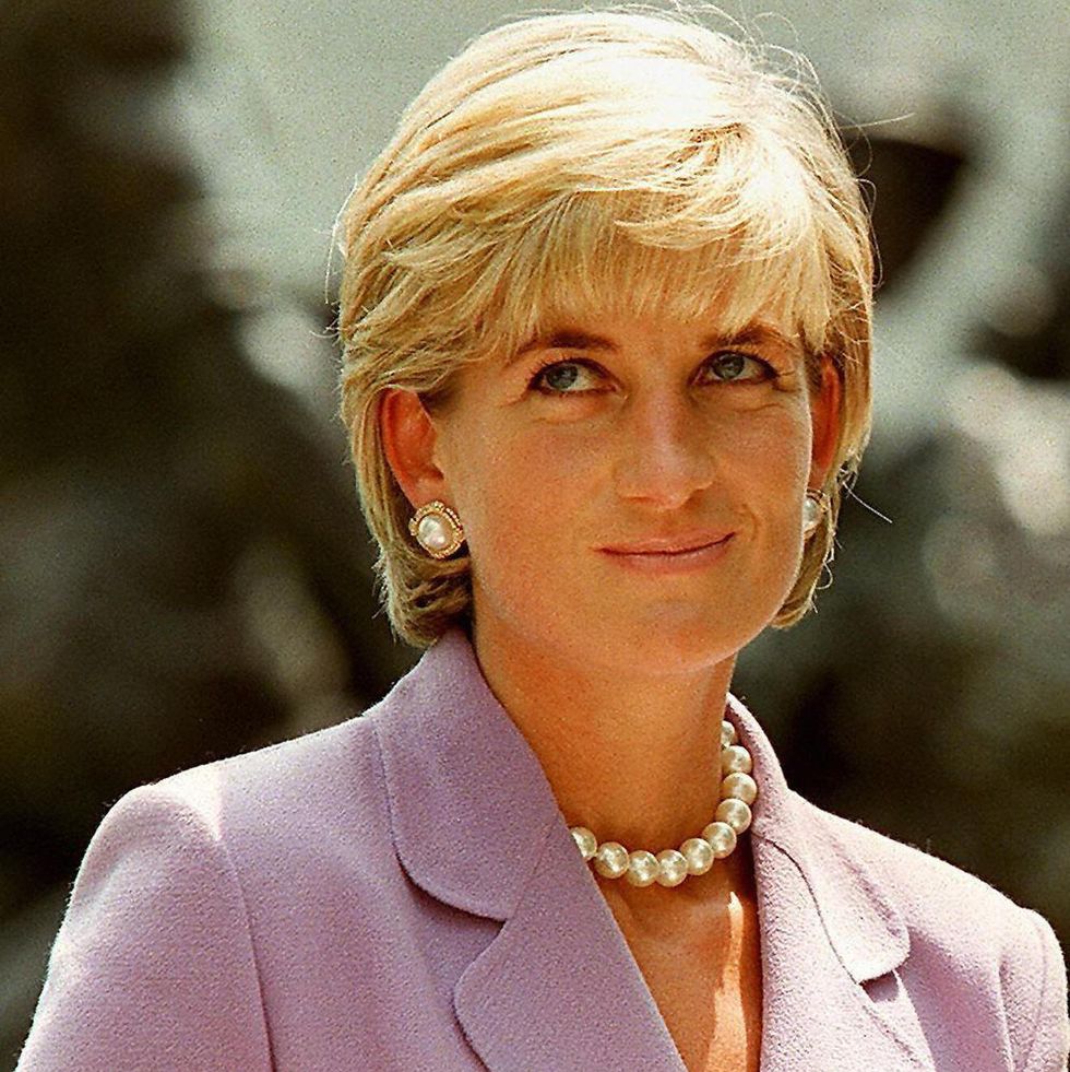 washington, united states  files this picture taken 17 june 1997 shows diana, princess of wales, a key volunteer of the british red cross landmine campaign at red cross headquarters in washington dc a french appeals court 14 september 2004 acquitted three photographers of charges they broke privacy laws by photographing diana, princess of wales the night of her fatal accident in paris in 1997 the verdict upheld a november 2003 judgement clearing the photographers    fabrice chassery, jacques langevin and christian martinez    of the same charges   afp photo by jamal a wilson  photo credit should read jamal a wilsonafp via getty images