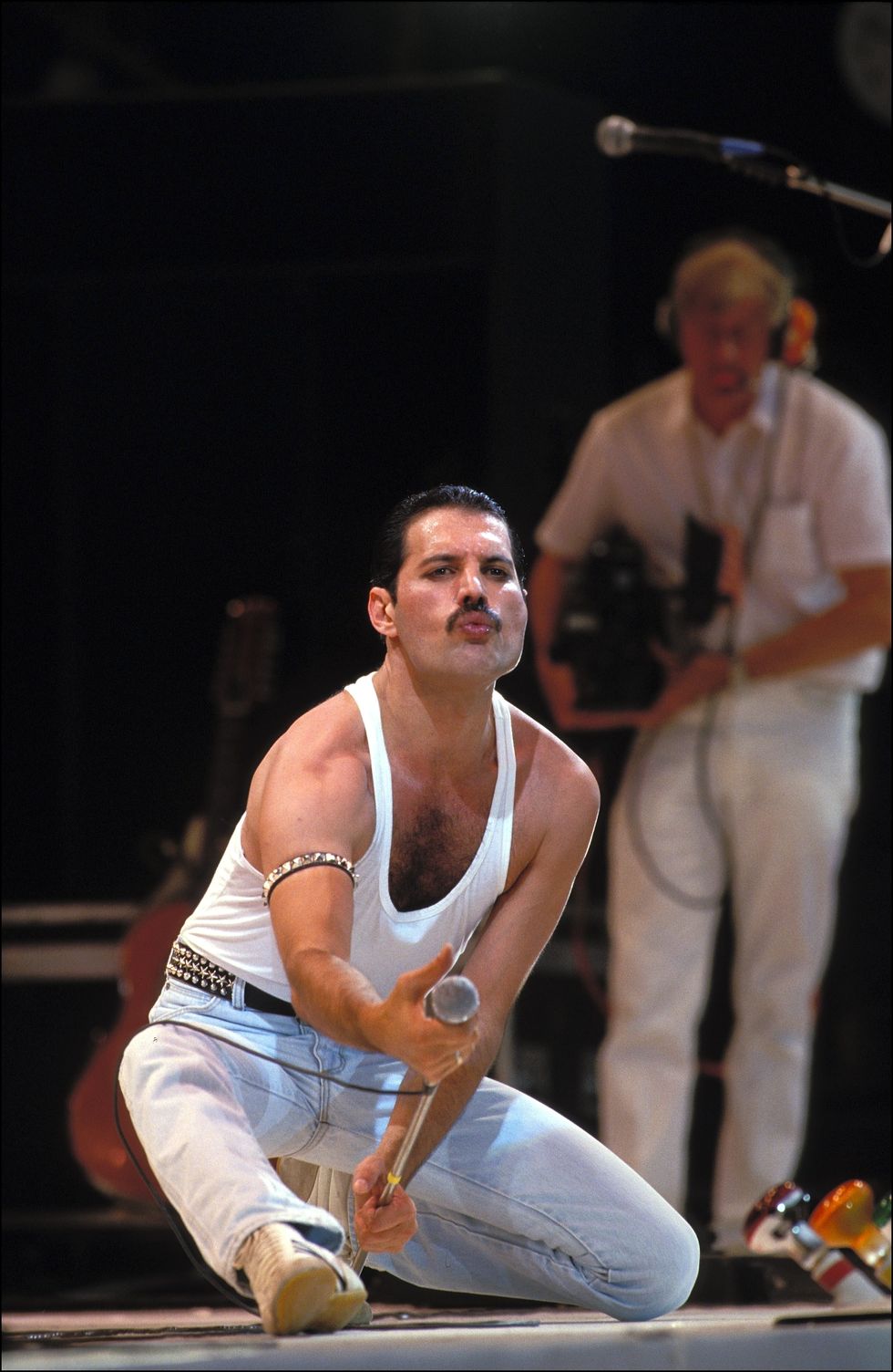 london   july 13  singer freddie mercury of queen performs during live aid at wembley stadium on 13 july 1985  photo by georges de keerlegetty images