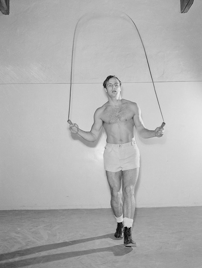 Shoulder, Standing, Joint, Arm, Chest, Skipping rope, Rope, Monochrome, Black-and-white, Barechested, 