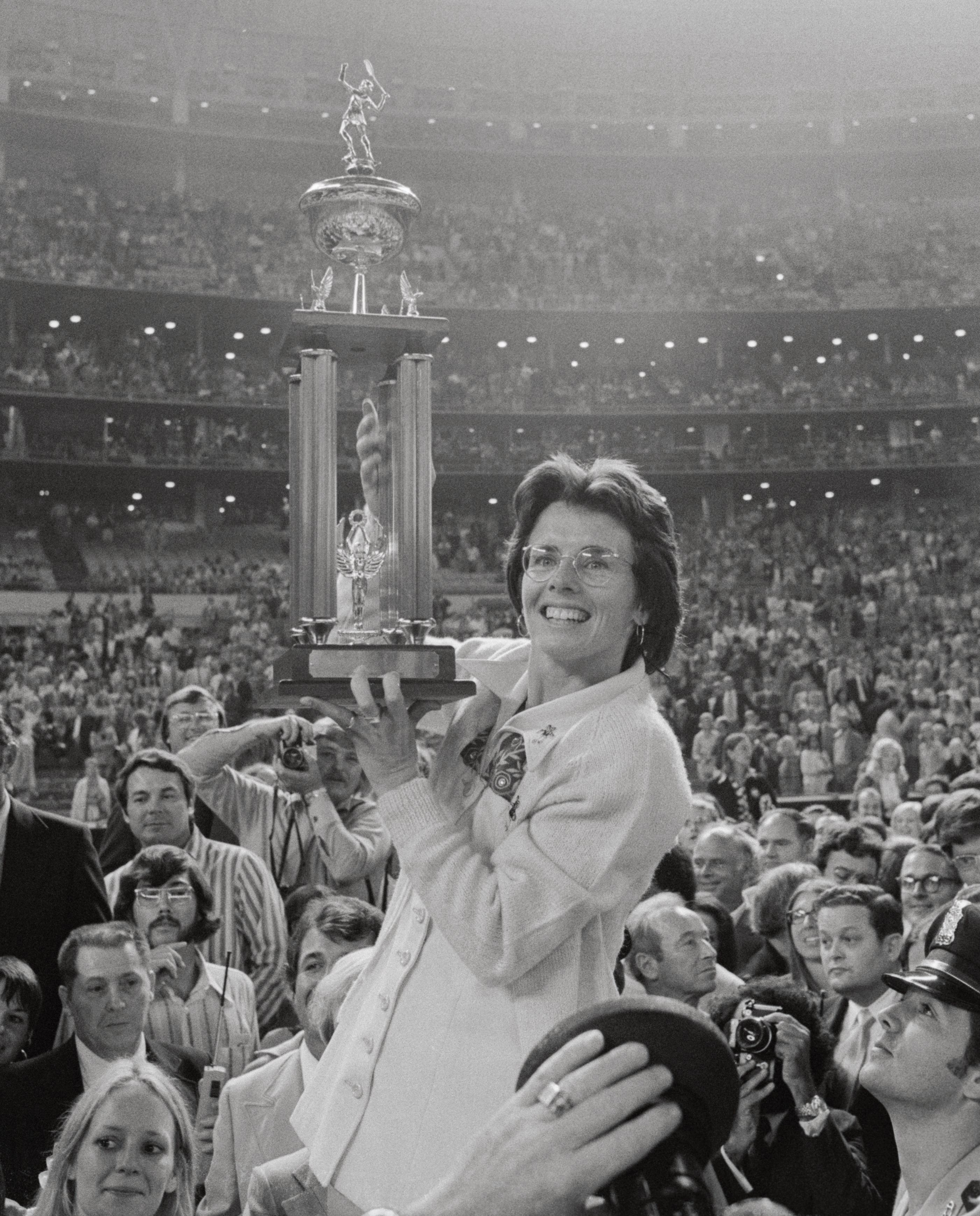 On 50th anniversary of Billie Jean King's 'Battle of the Sexes' victory, a  push to honor her in Congress