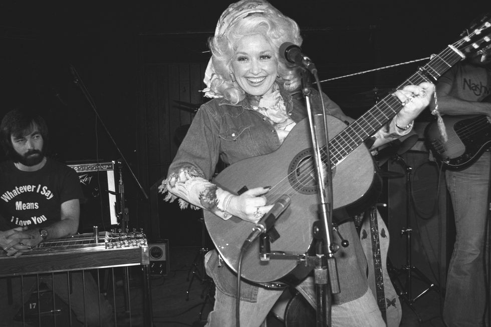 Dolly Parton Rehearsing for Performance
