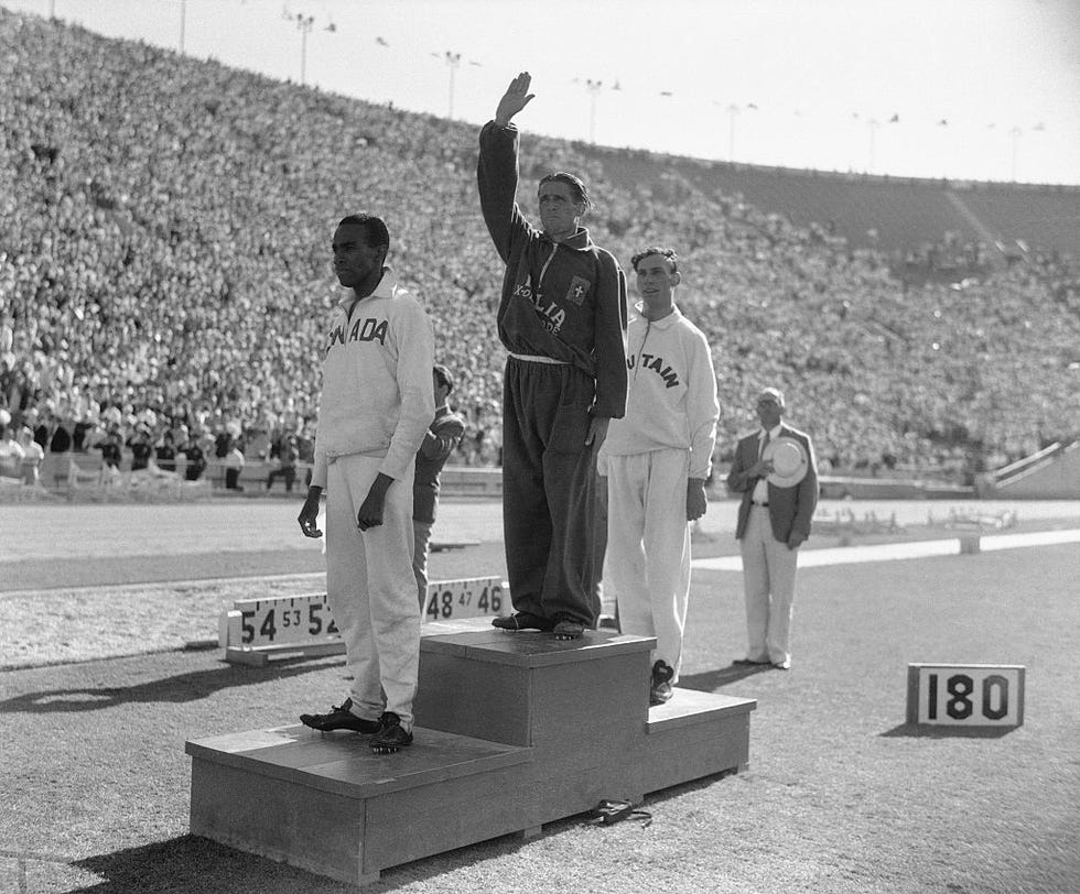 luigi beccali, fresco di oro e record olimpico nei 1500