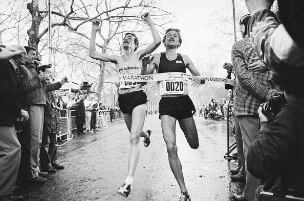 winners of londons first marathon, dick beardsley, from excelsior, minnesota l and inge simonsen, from norway, cross line as joint winners with time of 2 hours 11 minutes 48 sec, 29th march 1981 thousands turned out in the rain to watch over 7,500 competitors run the 26 mile 385 yard course photo by upibettmann via getty images