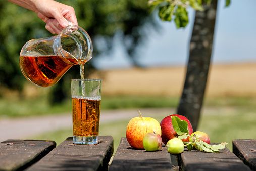蘋果醋可以瘦身、解宿醉？營養師公開7大好處，不但能減脂、消水腫這個時間喝效果最好
