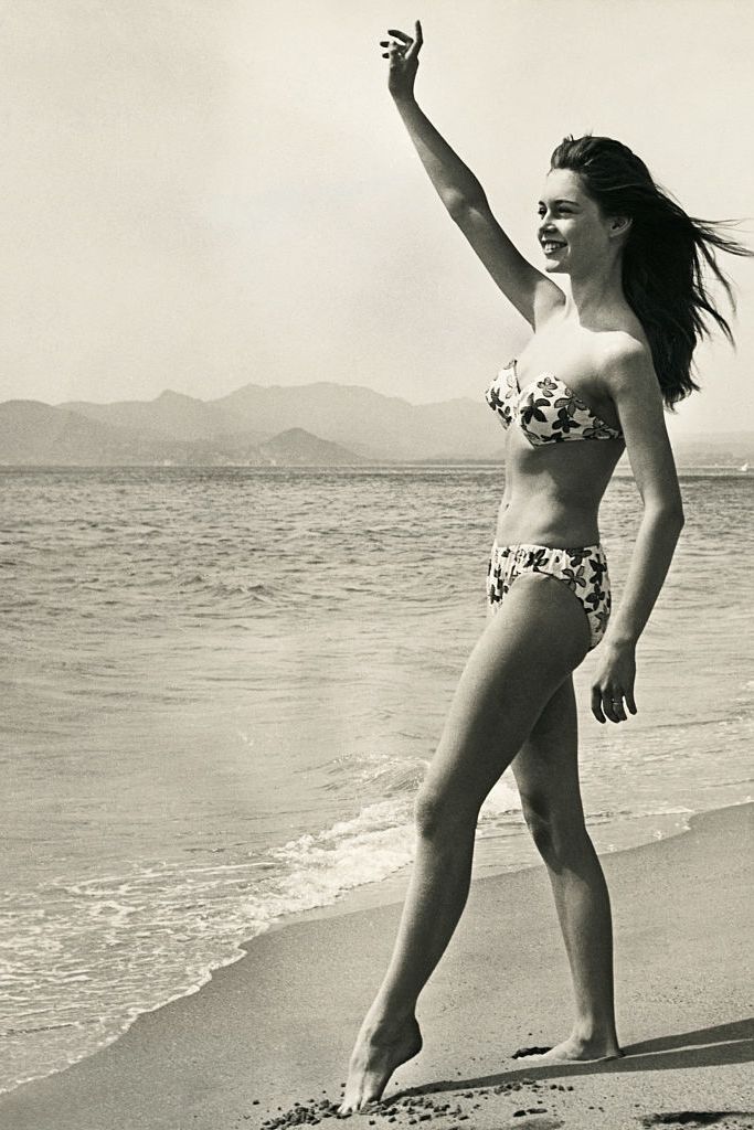 34 iconic moments in swimwear history - Vogue Australia