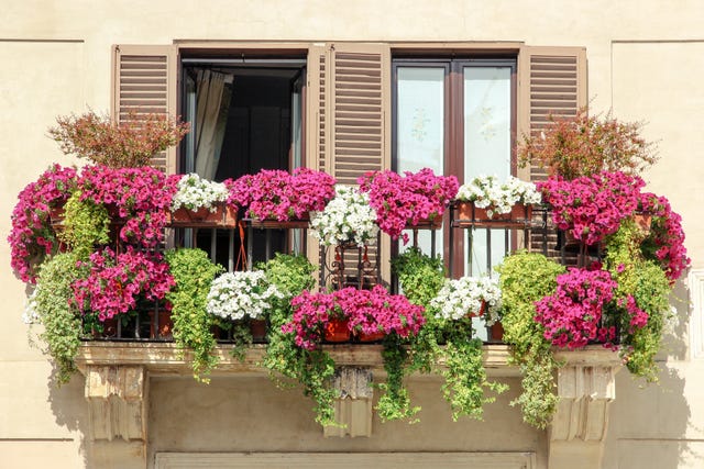 balcón con flores
