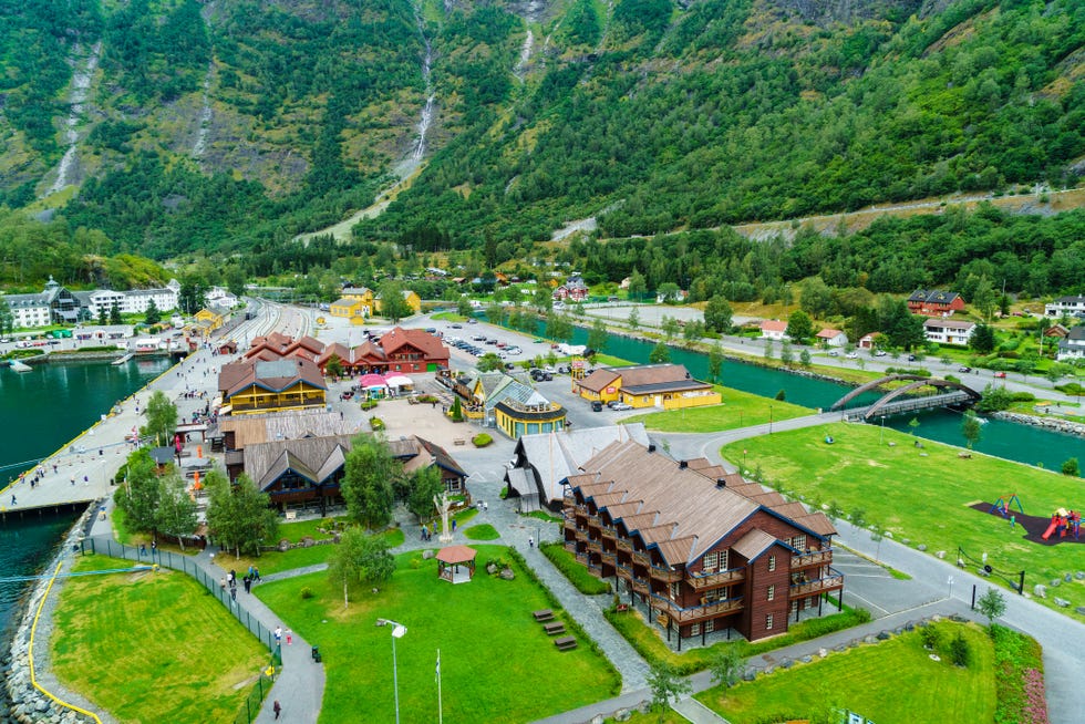 Everything You Need to Know About Norway's Flam Railway, Including How ...