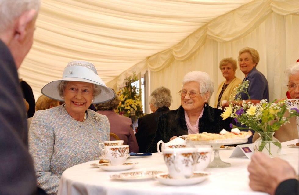 Event, Lunch, Meal, Banquet, Function hall, Rehearsal dinner, Taste, Ceremony, Wedding reception, Supper, 