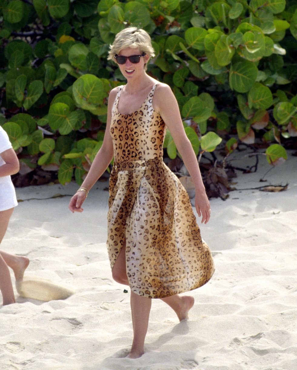 necker island   april 11  diana princess of wales with prince william on a beach holiday in necker  photo by tim graham photo library via getty images