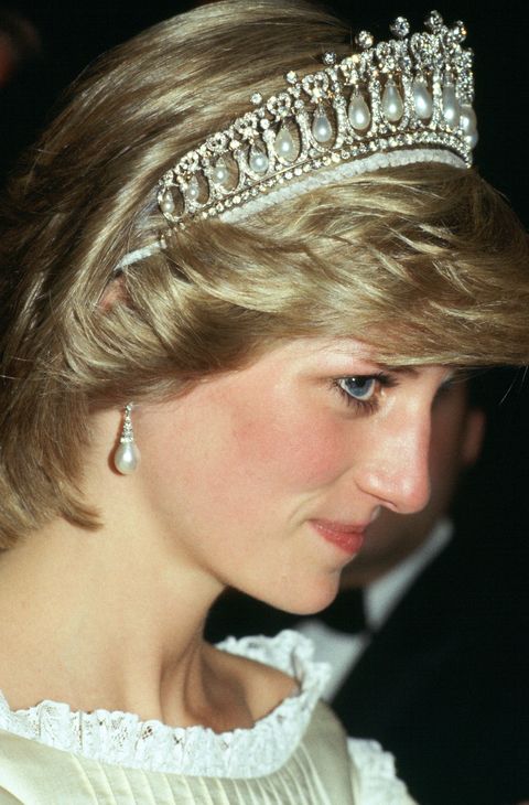 canada   june 15  princess diana on an official visit to canada wearing the cambridge knot pearl and diamond tiara known as queen marys tiara with matching pearl drop earrings and a dress designed by fashion designer gina fratini  photo by tim graham photo library via getty images
