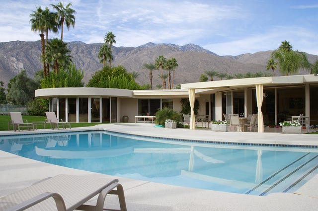 architectural house styles, canyon country club house