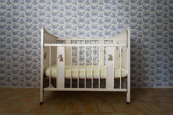 Product, Furniture, Infant bed, Room, Baby Products, Wall, Wallpaper, Bed, Floor, Interior design, 