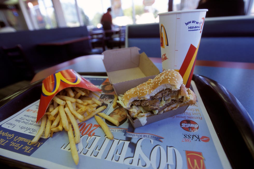 Junk food, Fast food, Food, French fries, Dish, Fried food, Cuisine, Side dish, Kids' meal, Comfort food, 