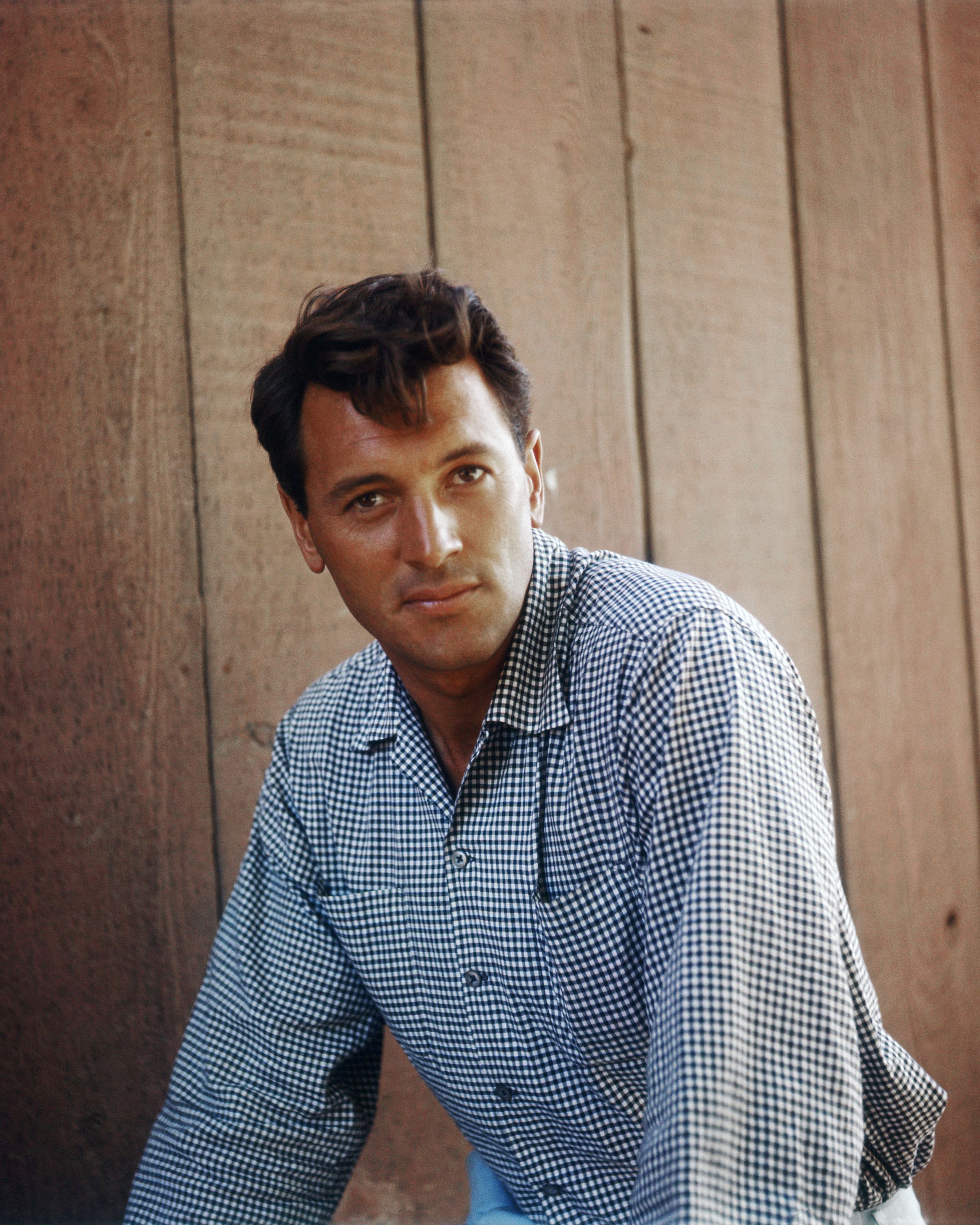 La storia di Rock Hudson compagno di un uomo nei puritani anni 50