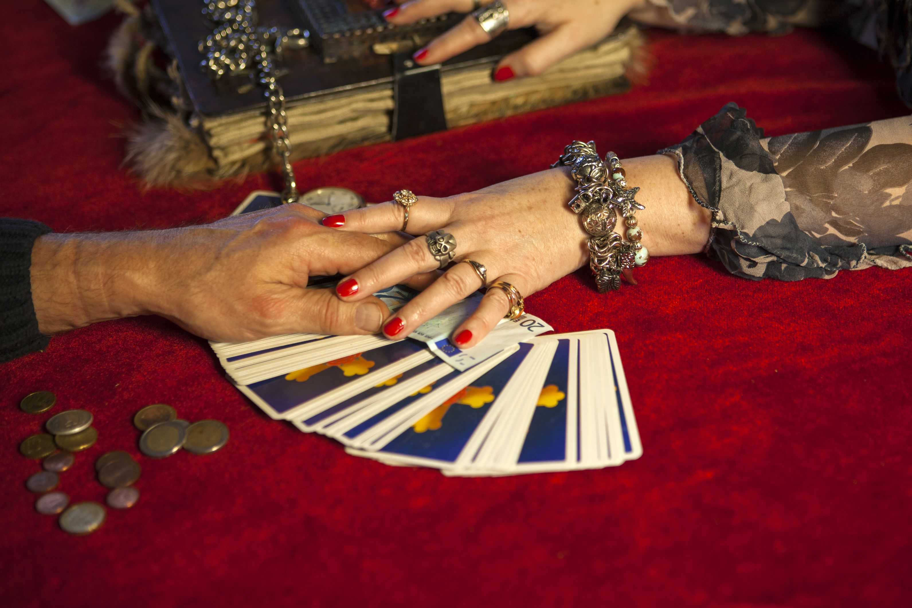 Why Are We So Obsessed With Tarot Cards?