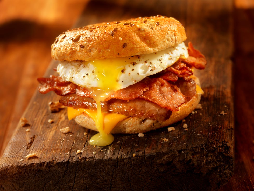 Dish, Food, Breakfast sandwich, Cuisine, Ingredient, Breakfast roll, Melt sandwich, Fast food, Breakfast, Hamburger, 