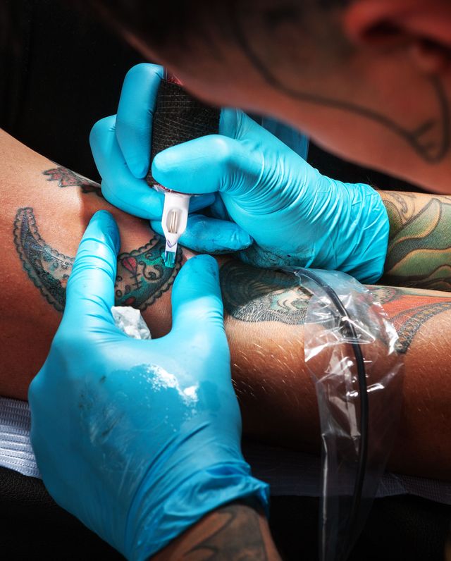 signs of a tattoo infection