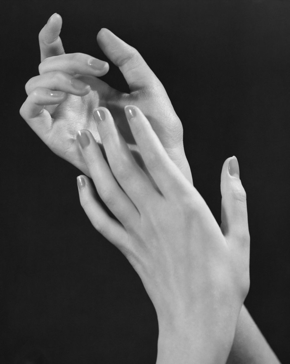 Hand, Finger, Sign language, Gesture, Black-and-white, Nail, Photography, Thumb, Monochrome photography, Monochrome, 