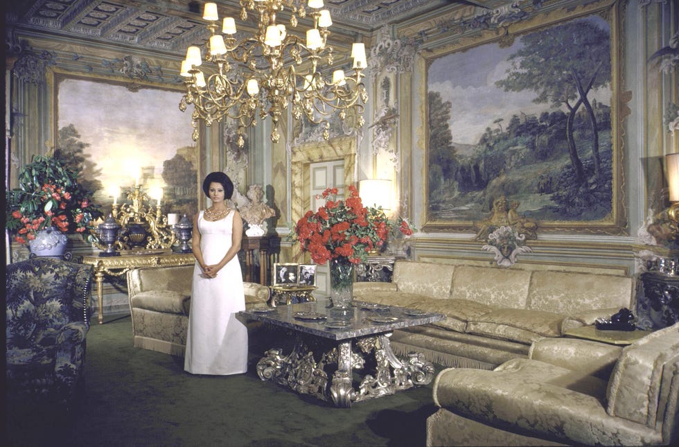 sophia loren's roman villa living room