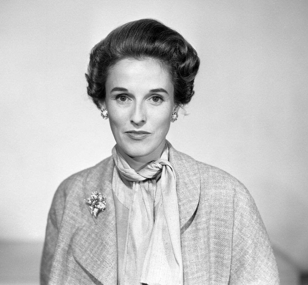 new york april 22 a portrait of barbara babe paley, mrs william s paley image dated april 22, 1954 new york, ny photo by cbs via getty images 