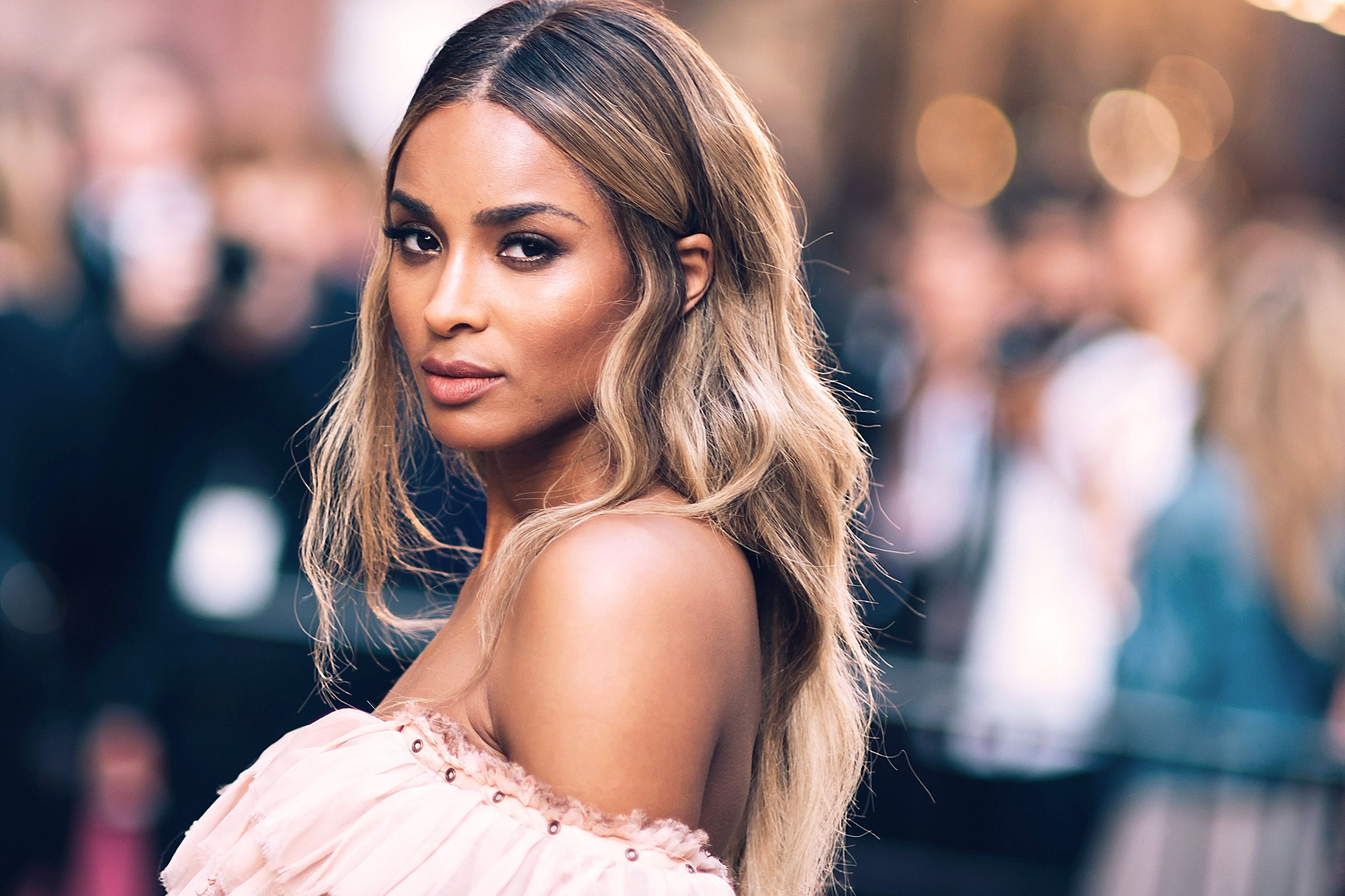 These 28 Ash Brown Hairstyles are Majorly Trending