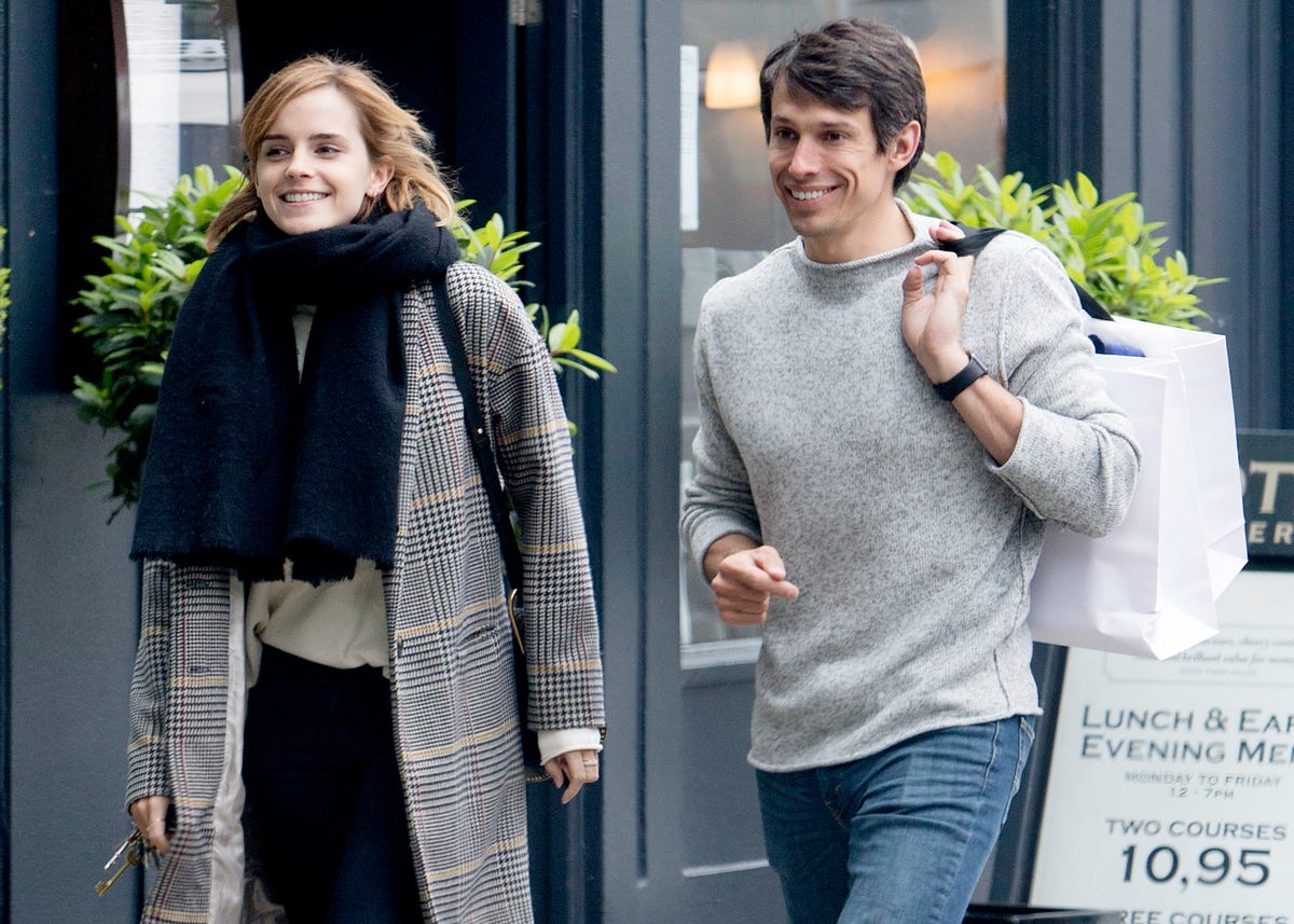 С кем встречается уотсон Emma Watson and Boyfriend William "Mack" Knight Break Up - Emma Watson Now Singl