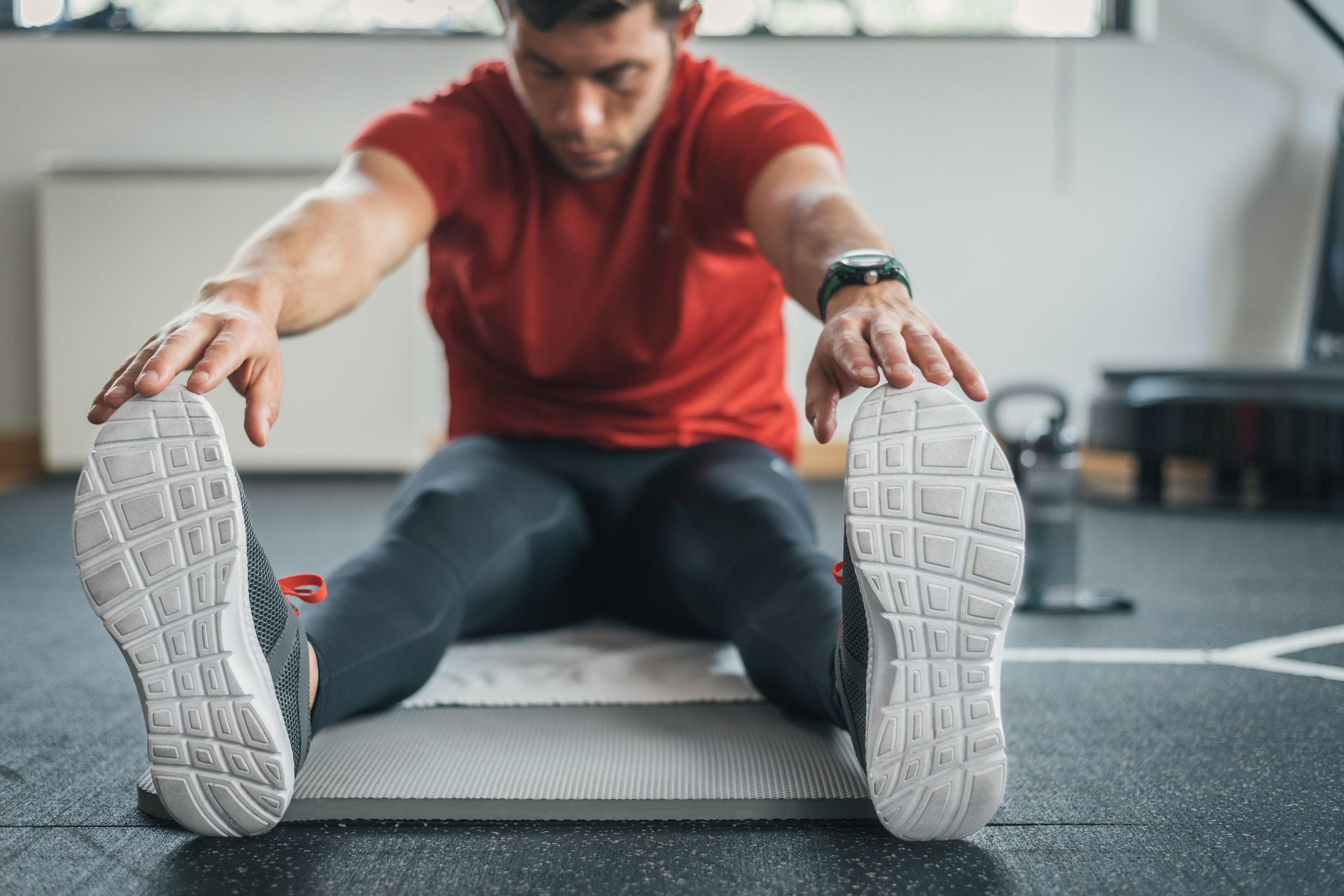 Ryan Reynolds Superhero Trainer Demonstrates Valslide Hamstring