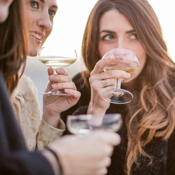 Drinking, Alcohol, Drink, Blond, Glass, Long hair, Hand, Wine glass, Photography, Stemware, 