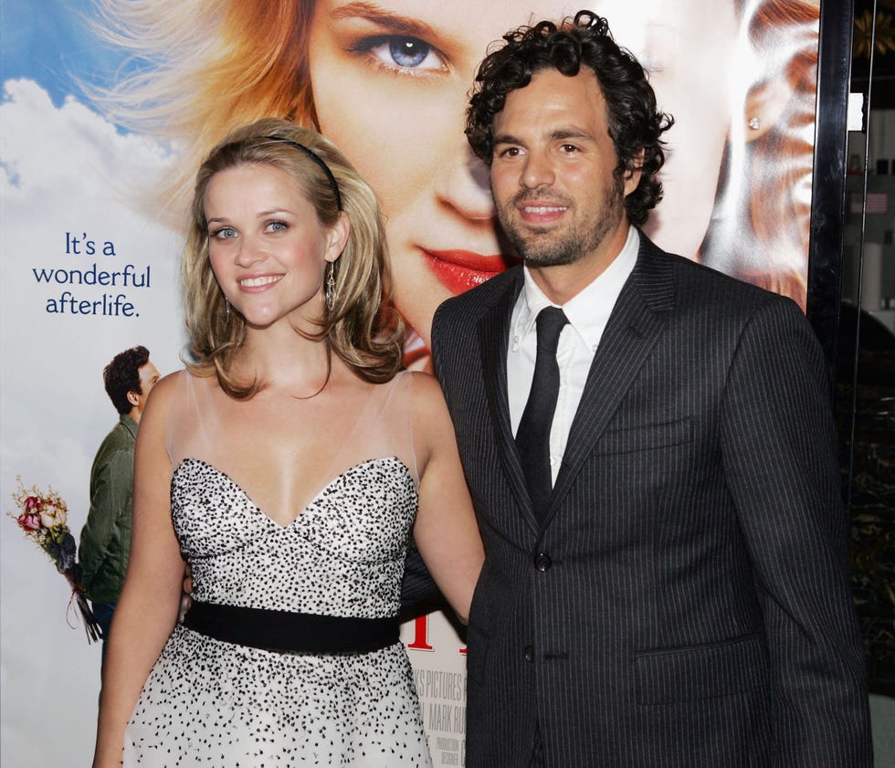 los angeles september 8: actors reese witherspoon (l) and mark ruffalo arrive at the premiere of dreamworks pictures just like heaven at the chinese theater on september 8, 2005 in los angeles, california. (photo by kevin winter/getty images)