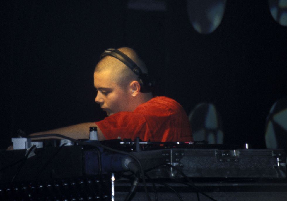 guy manuel homme de cristo of daft punk, djing, creamfields, uk, 1998 photo by pymcauniversal images group via getty images